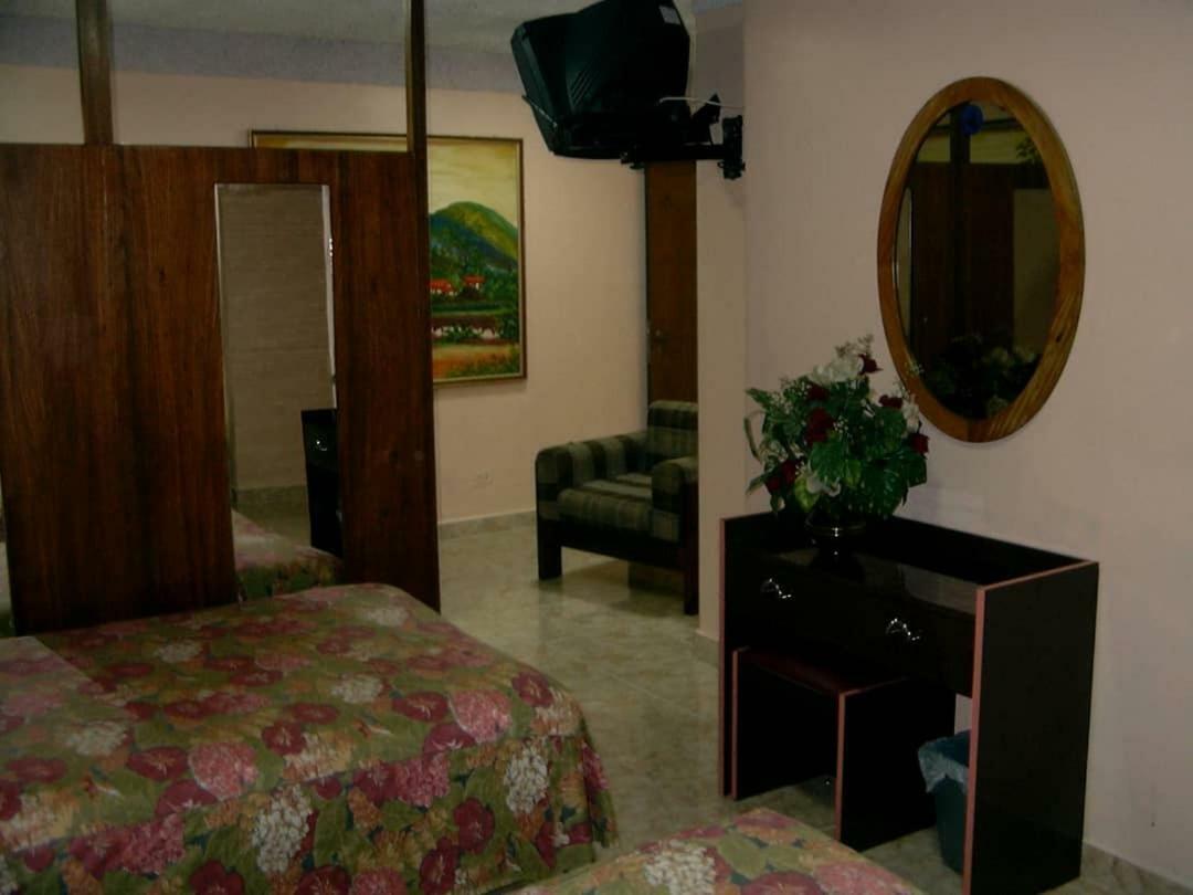 Hotel Grand Galaxie Caracas Exteriör bild